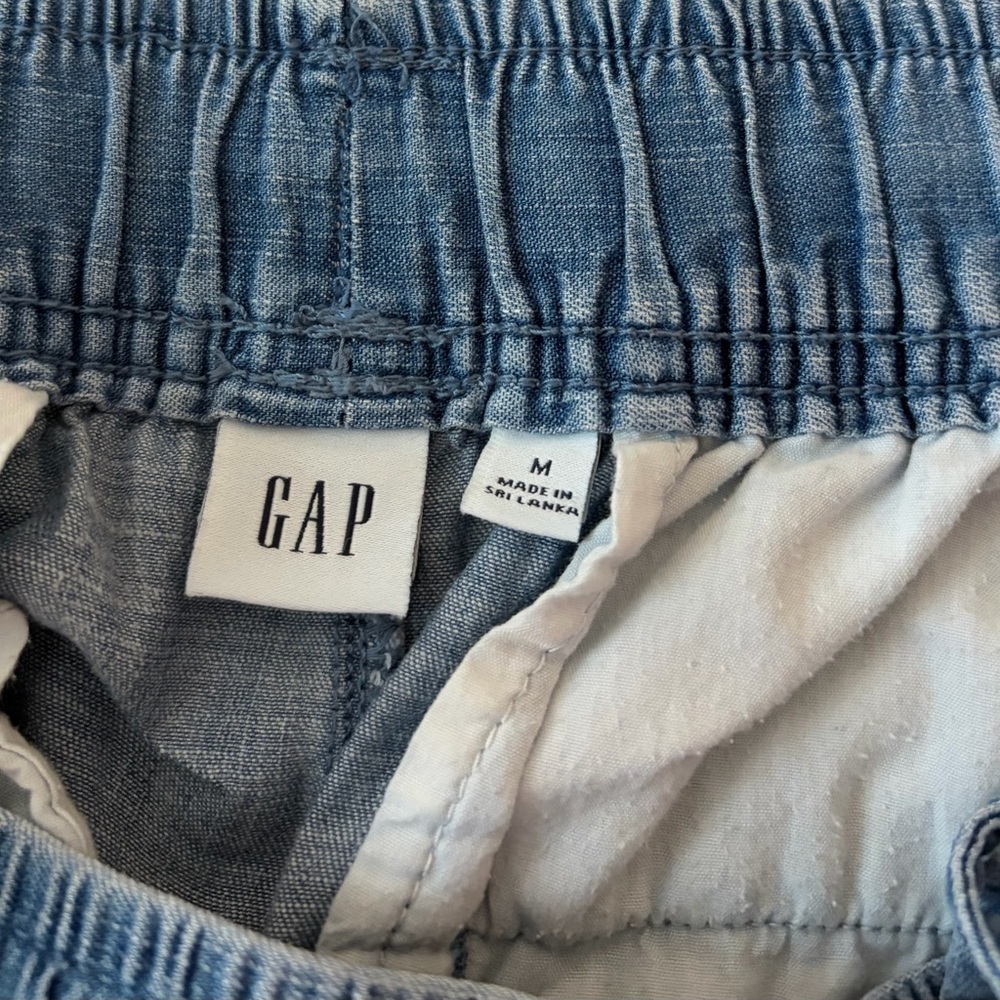 GAP Light Blue Jean Shorts - Picture 2 of 3